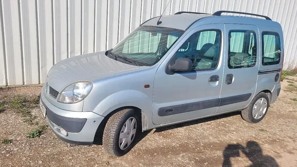 Gebraucht Renault Kangoo Expression 95 PS (69 kW) 2003 Silber Van / Kleinbus