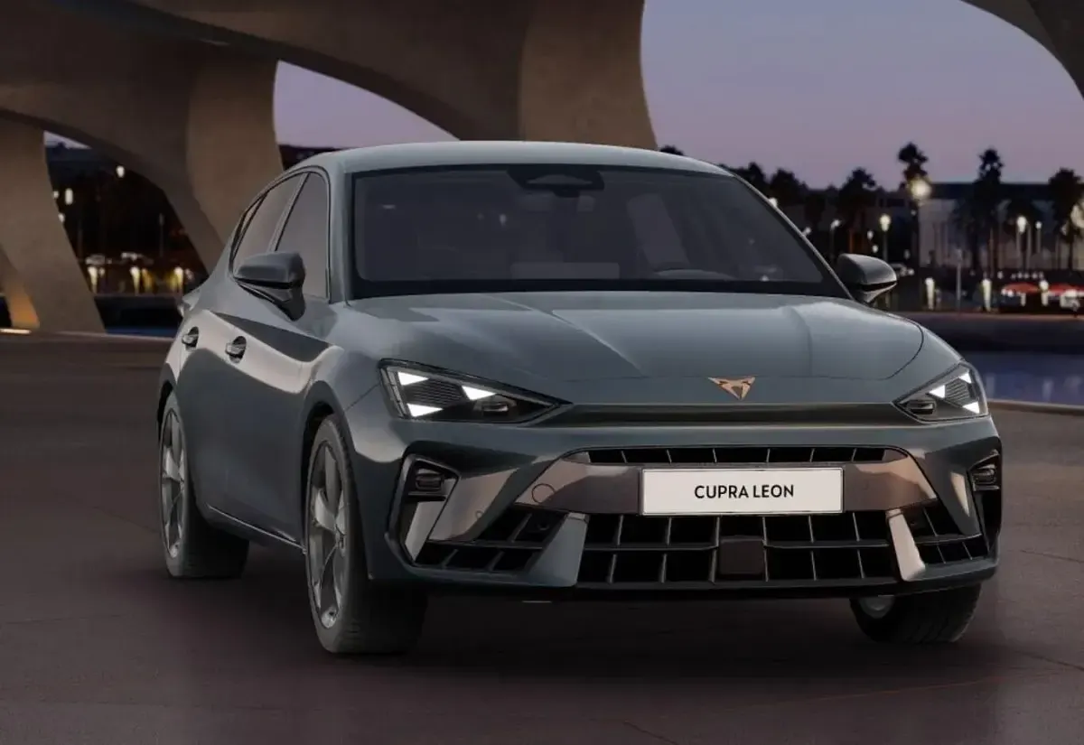 Nowe Cupra Leon 150 KM (110 kW) 2026 Niebieski Sedan/Limuzyna