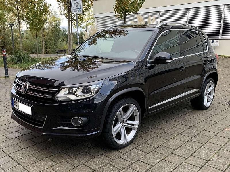 Schwarz Gebraucht 2015 VW Tiguan R-line SUV | 19.300 € (Teuer) - Bild 1/4