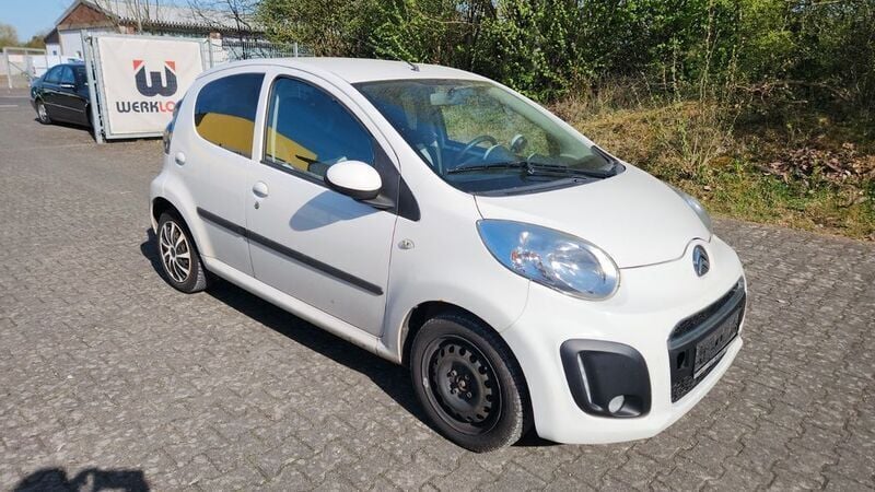 Weiß Gebraucht 2013 Citroën C1 SELECTION Kleinwagen | 2.499 € (Guter Preis) - Bild 1/4