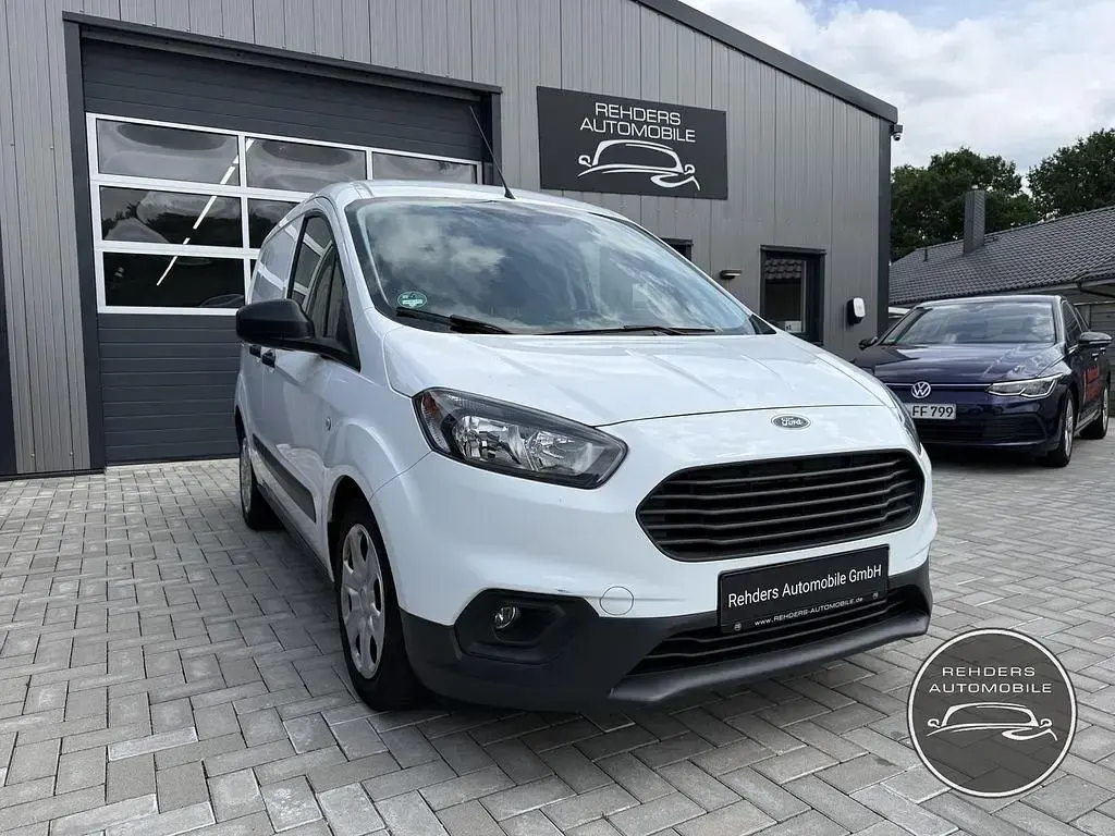 Gebraucht Ford Transit Courier Trend 75 PS (55 kW) 2021 Weiß Van