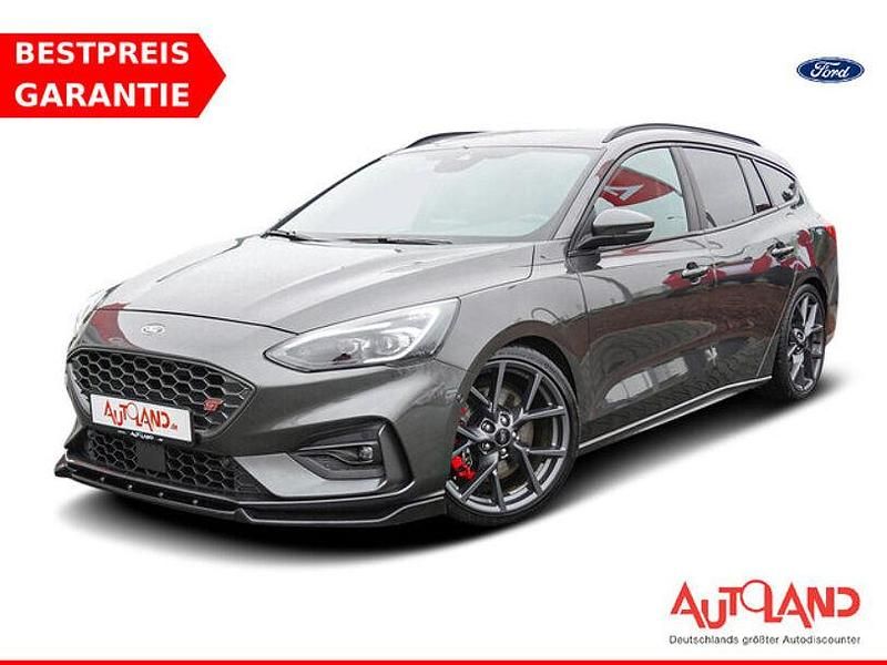 Grau Gebraucht 2020 Ford Focus Performance Edition Kombi | 24.990 € (Teuer) - Bild 1/4