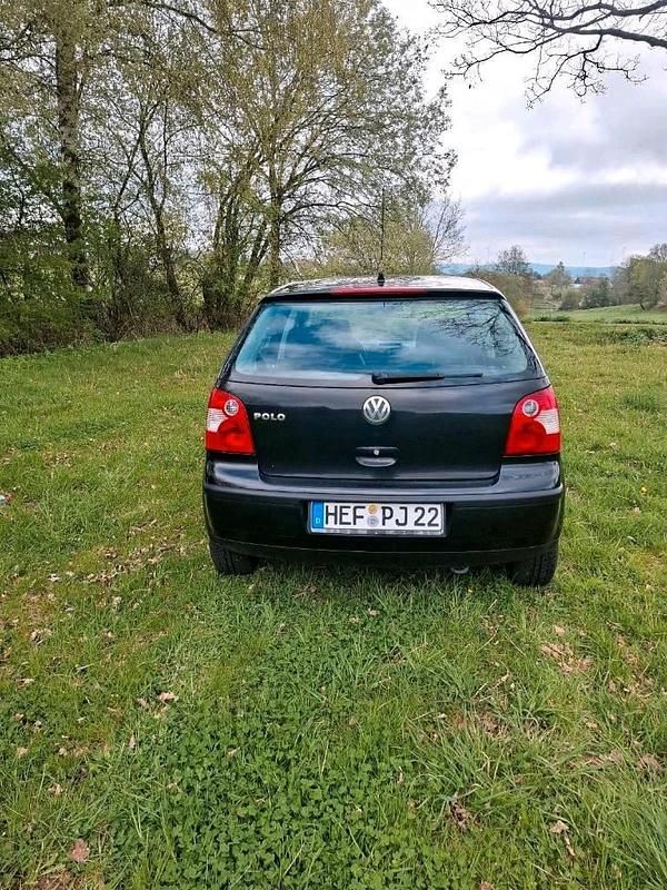 Gebraucht VW Polo 54 PS (39 kW) 2003 Schwarz Kleinwagen