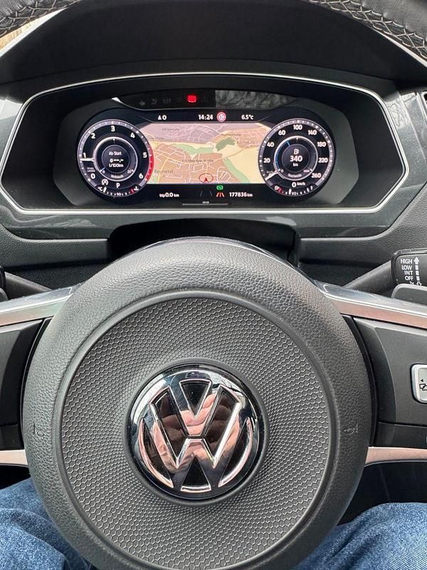 Gebraucht VW Tiguan Highline 150 PS (110 kW) 2017 Grau SUV