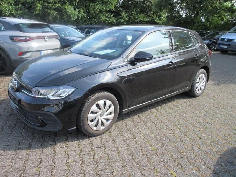 Deep black perleffekt Gebraucht 2022 VW Polo Life Limousine | 15.788 € (Fairer Preis) - Bild 1/4