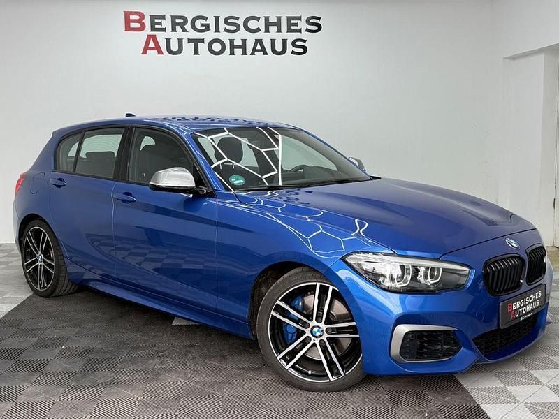 Blau Gebraucht 2019 BMW M140 M Sport Limousine | 36.999 € (Fairer Preis) - Bild 1/4