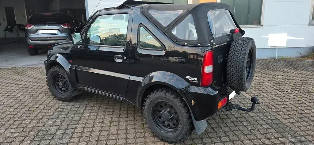 Używany Suzuki Jimny 80 KM (58 kW) 2003 Czarny SUV