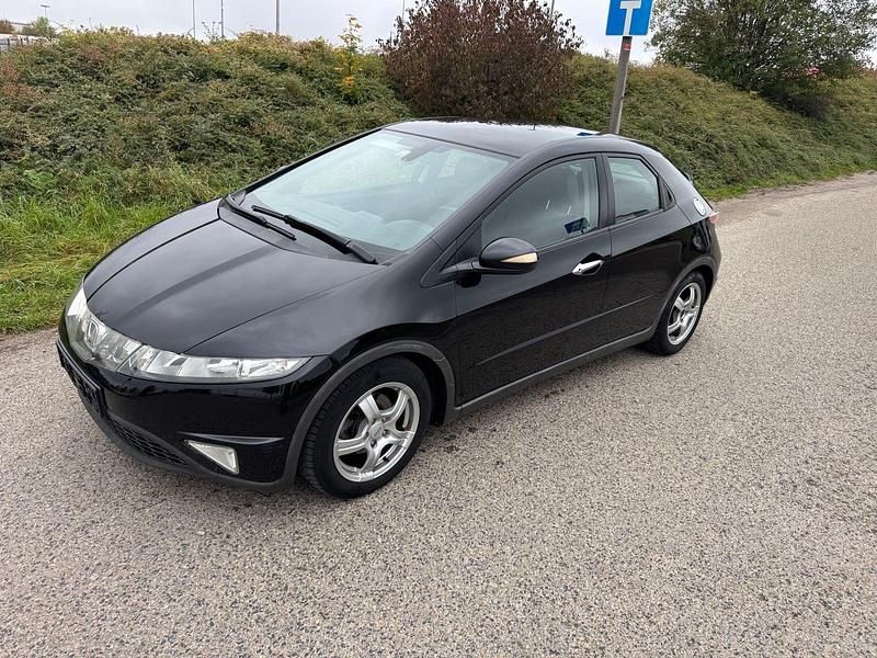 Schwarz Gebraucht 2007 Honda Civic Sport Limousine | 2.500 € (Guter Preis) - Bild 1/4