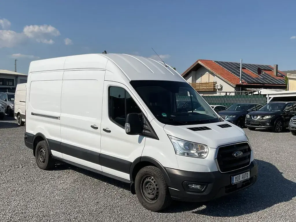 Gebraucht Ford Transit Trend 131 PS (96 kW) 2020 Weiß Limousine