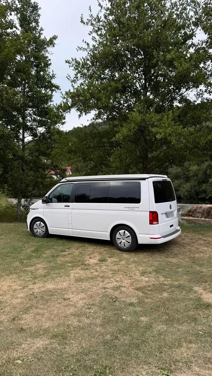 Gebraucht VW Multivan 150 PS (110 kW) 2020 Weiß Van / Kleinbus