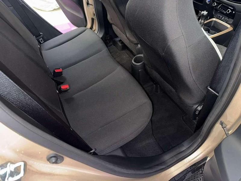 Gebraucht Toyota Aygo X 72 PS (52 kW) 2023 Beige SUV