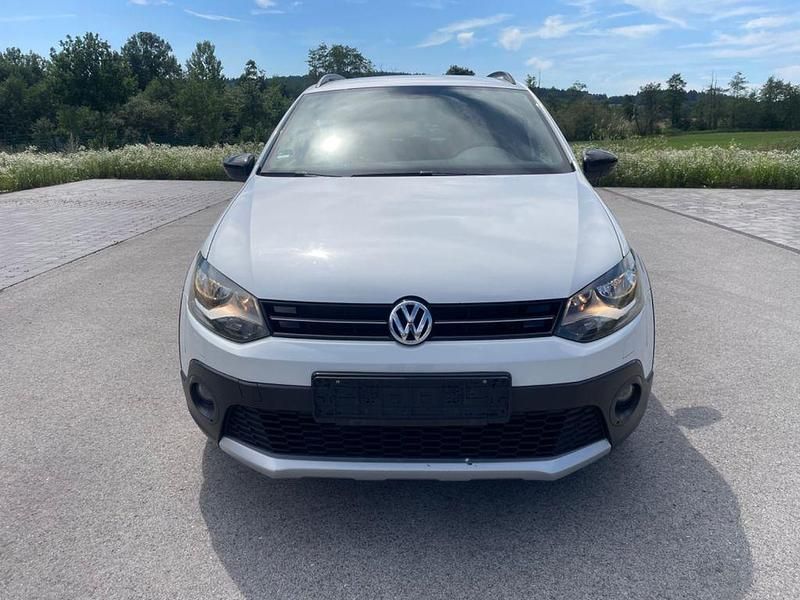Weiß Gebraucht 2013 VW Polo Cross Kleinwagen | 5.890 € (Guter Preis) - Bild 1/4