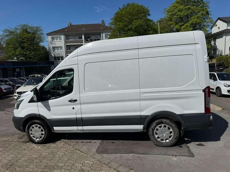 Gebraucht Ford Transit Trend 170 PS (125 kW) 2017 Frostweiß Van / Kleinbus