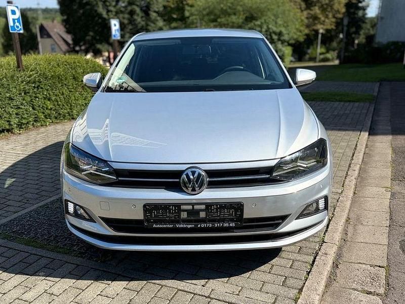 Silber Gebraucht 2020 VW Polo Comfortline Kleinwagen | 14.600 € (Fairer Preis) - Bild 1/4