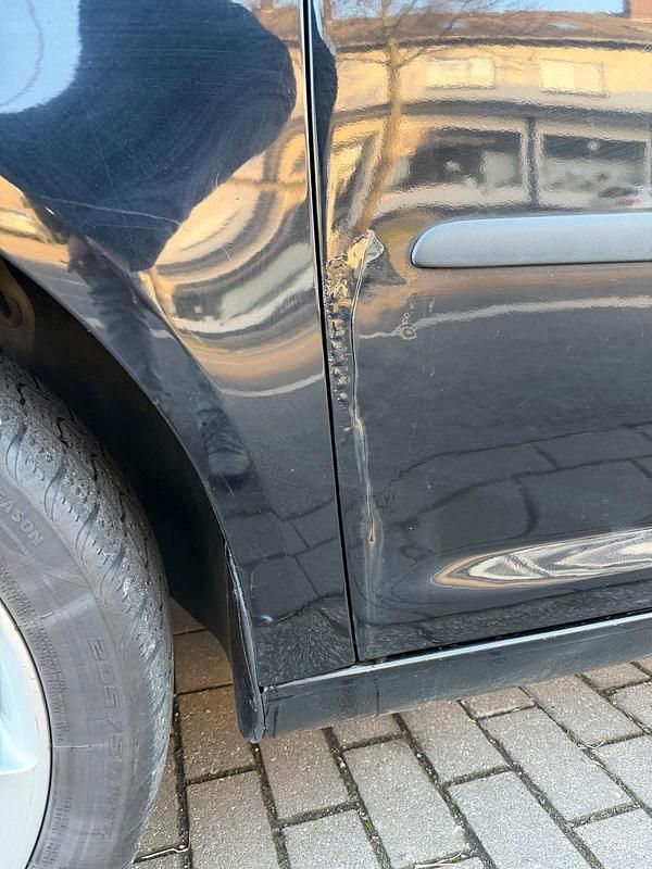 Gebraucht VW Touran 105 PS (77 kW) 2012 Schwarz Van / Kleinbus