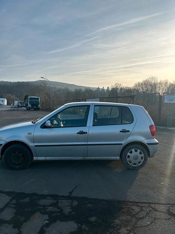 Gebraucht VW Polo 75 PS (55 kW) 2000 Silber Kleinwagen