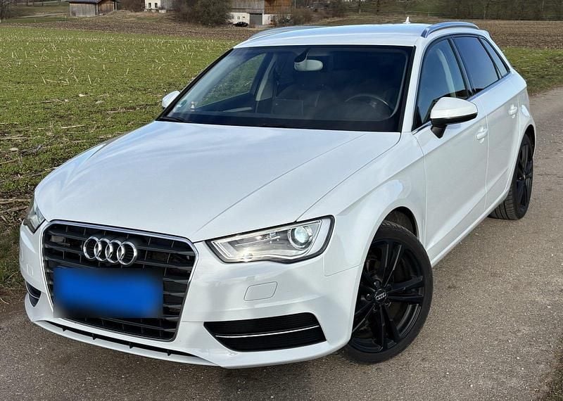 Gebraucht Audi A3 Attraction 150 PS (110 kW) 2014 Weiß Coupé