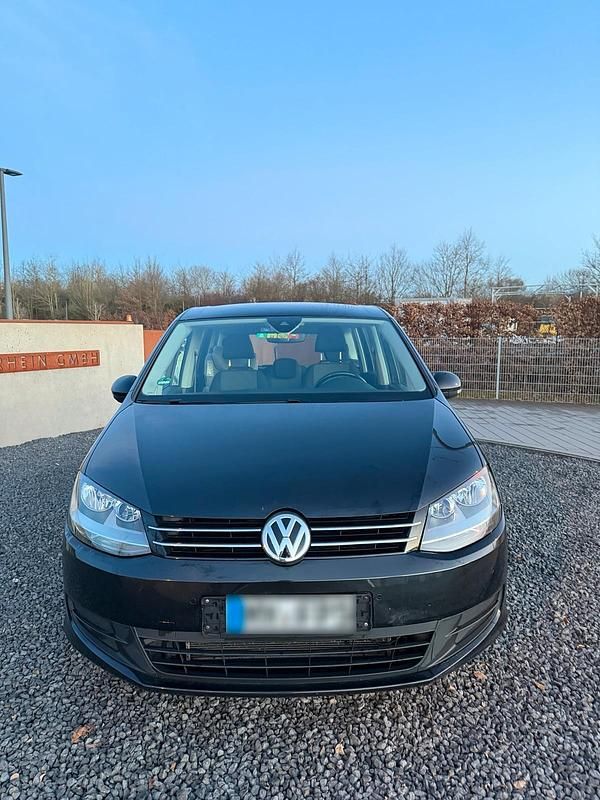 Gebraucht VW Sharan 140 PS (102 kW) 2019 Schwarz Van / Kleinbus