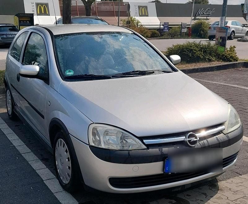 Silber Gebraucht 2003 Opel Corsa Kleinwagen | 1.450 € (Fairer Preis) - Bild 1/4