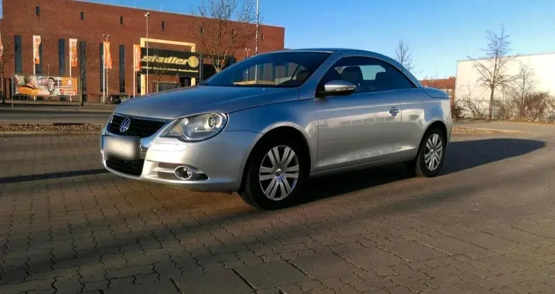 Gebraucht VW Eos 140 PS (102 kW) 2009 Silber Cabrio
