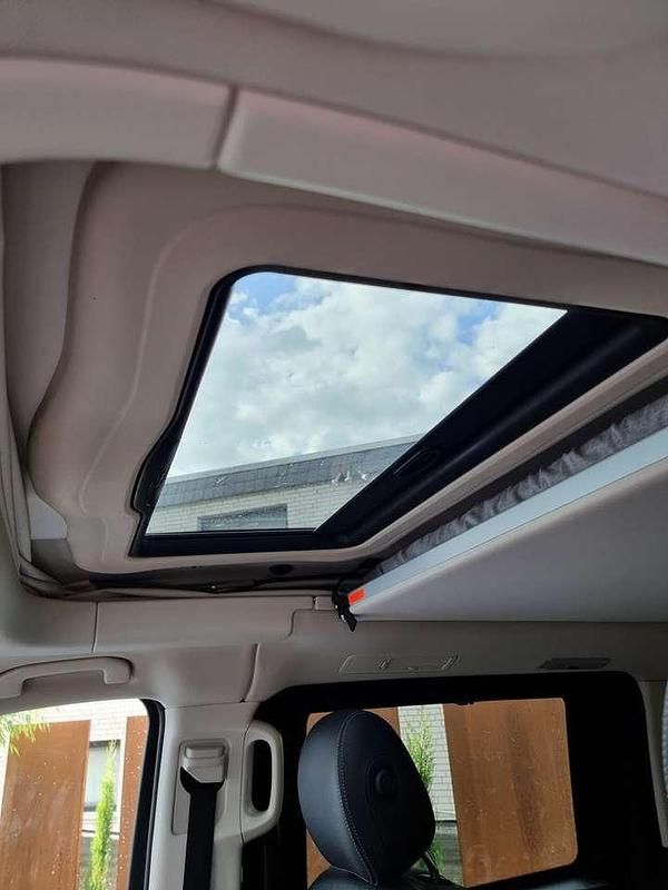 Gebraucht Mercedes 300 Marco Polo 237 PS (174 kW) 2023 Grau Kombi