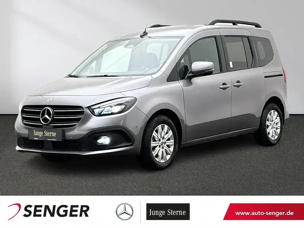 Gebraucht Mercedes T180 Progressive 116 PS (85 kW) 2025 Van / Kleinbus
