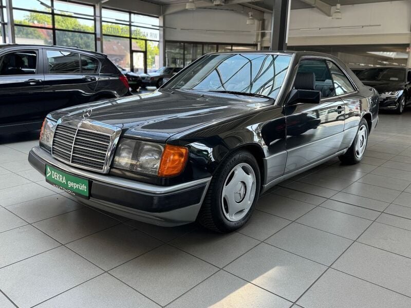 Grau Gebraucht 1988 Mercedes E300 Coupé | 9.990 € - Bild 1/4