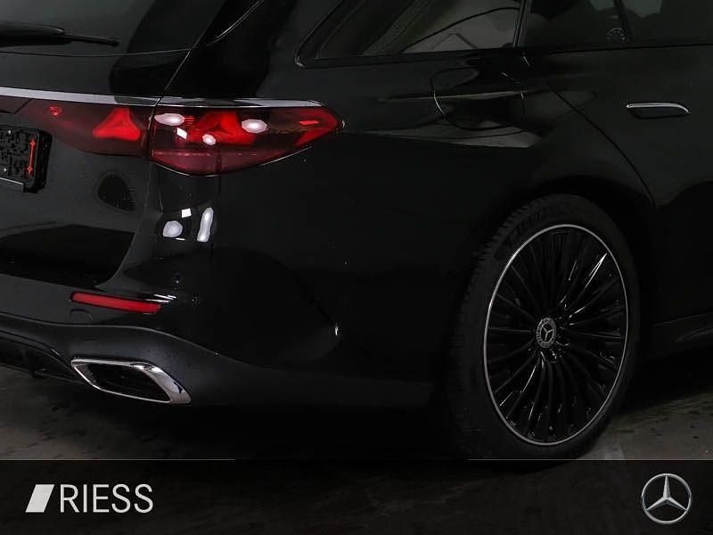 Gebraucht Mercedes E300 AMG 313 PS (230 kW) 2024 Metalliclack obsidianschwarz Kombi