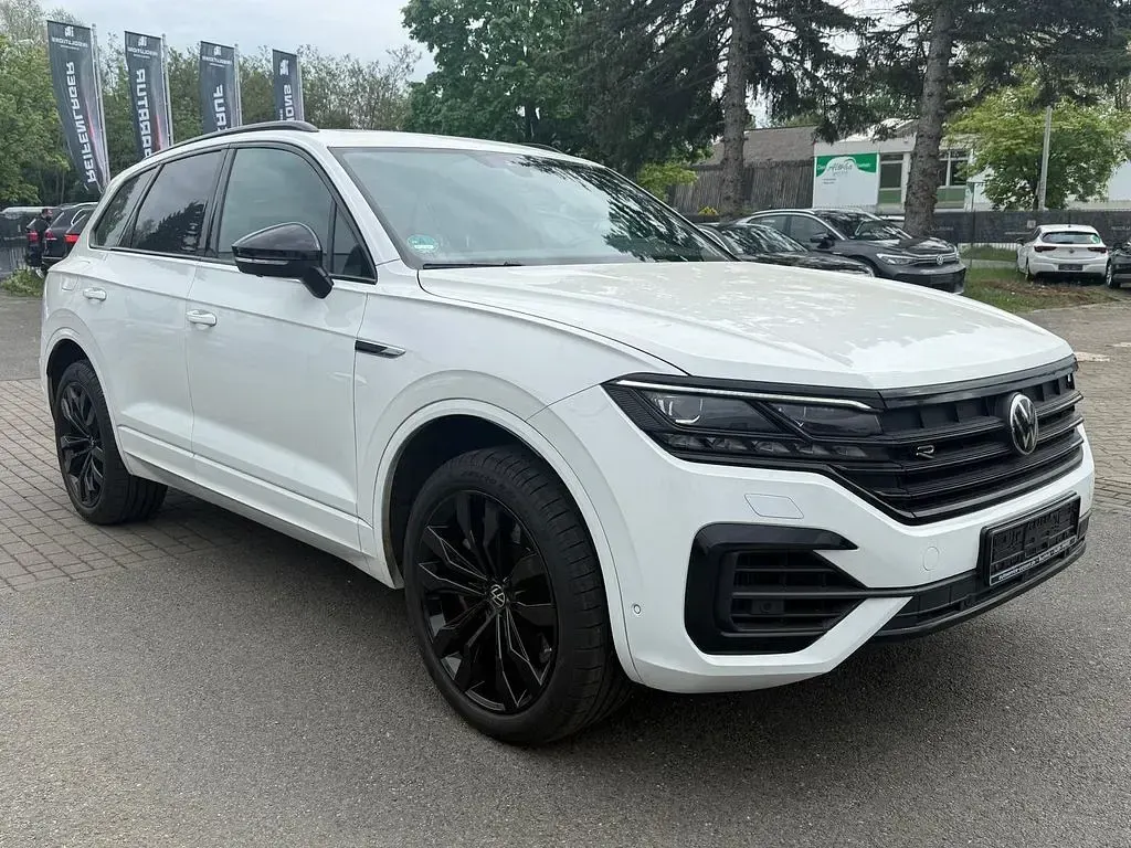 Gebraucht VW Touareg R 462 PS (339 kW) 2023 Weiß SUV