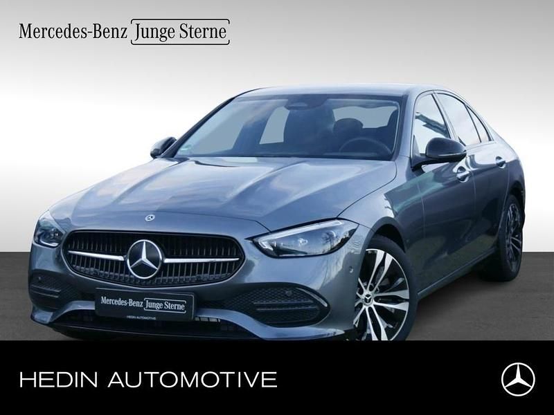 Grau Gebraucht 2023 Mercedes C200 Avantgarde Limousine | 36.800 € (Fairer Preis) - Bild 1/4