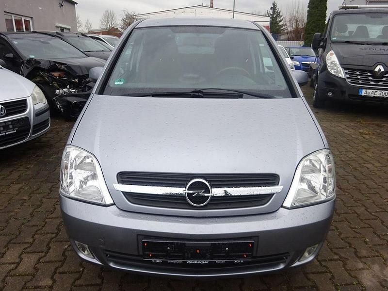 Używany Opel Meriva 101 KM (74 kW) 2004 Szary Minivan