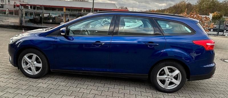 Second-hand Ford Focus 150 CP (110 kW) 2017 Albastru Break