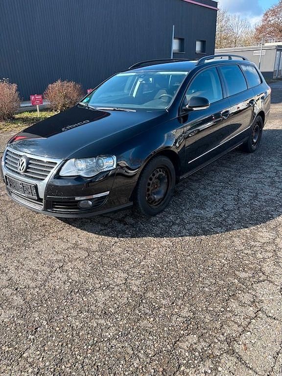 Gebraucht VW Passat Comfortline 140 PS (102 kW) 2010 Schwarz Kombi