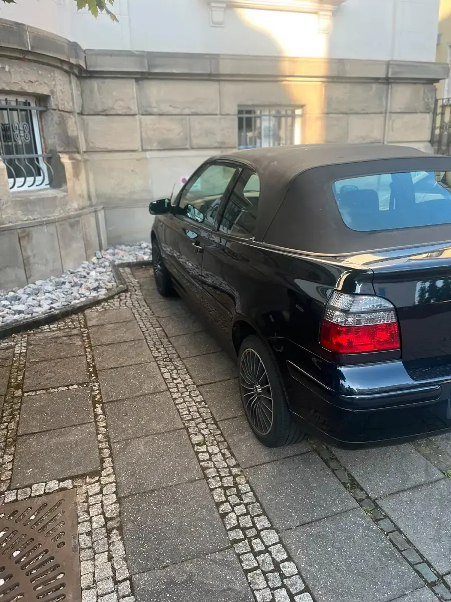 Gebraucht VW Golf 116 PS (85 kW) 2001 Blau Cabrio