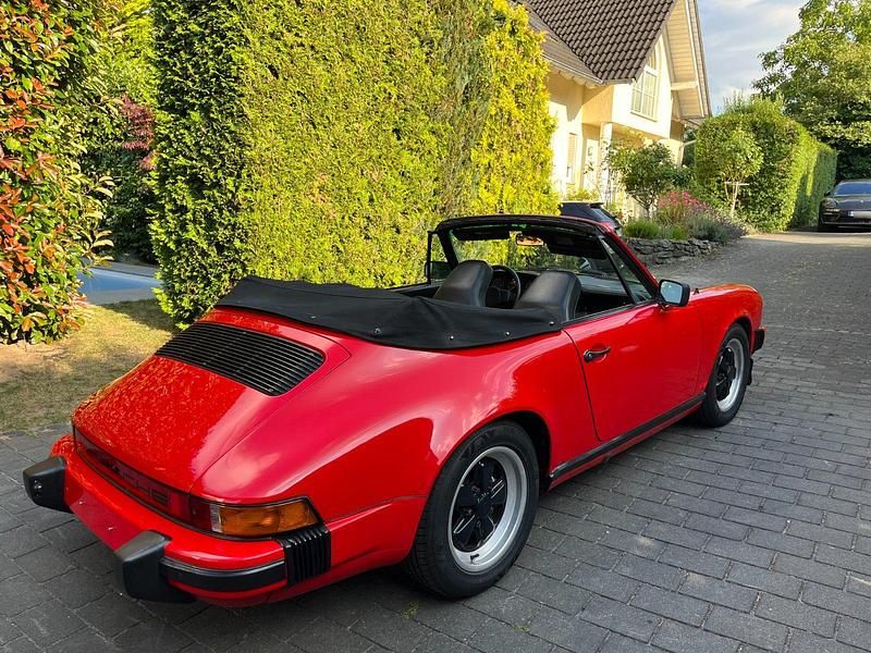 Gebraucht Porsche 911 207 PS (152 kW) 1984 Rot Cabrio