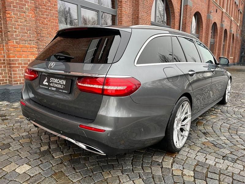 Gebraucht Mercedes E400 AMG 340 PS (250 kW) 2018 Grau Limousine