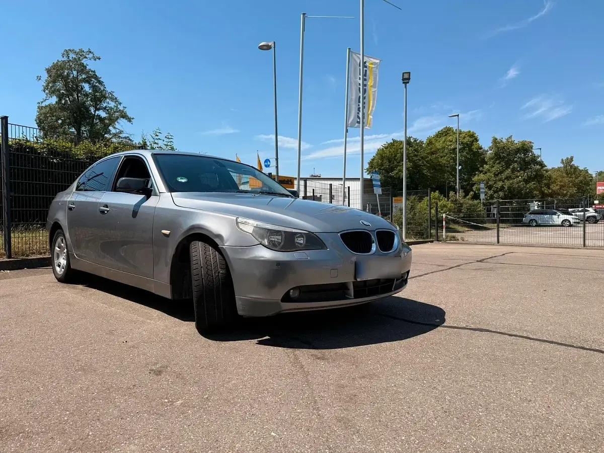 Gebraucht BMW 525 2004 Grau Limousine