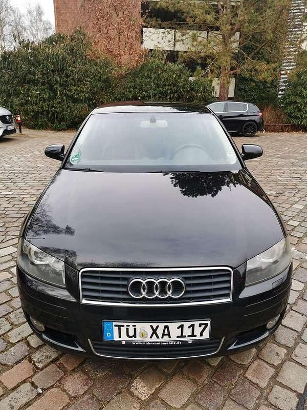 Schwarz Gebraucht 2004 Audi A3 Ambiente Limousine | 1.900 € - Bild 1/4