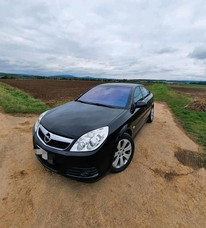 Schwarz Gebraucht 2007 Opel Vectra Limousine | 1.750 € (Guter Preis) - Bild 1/4