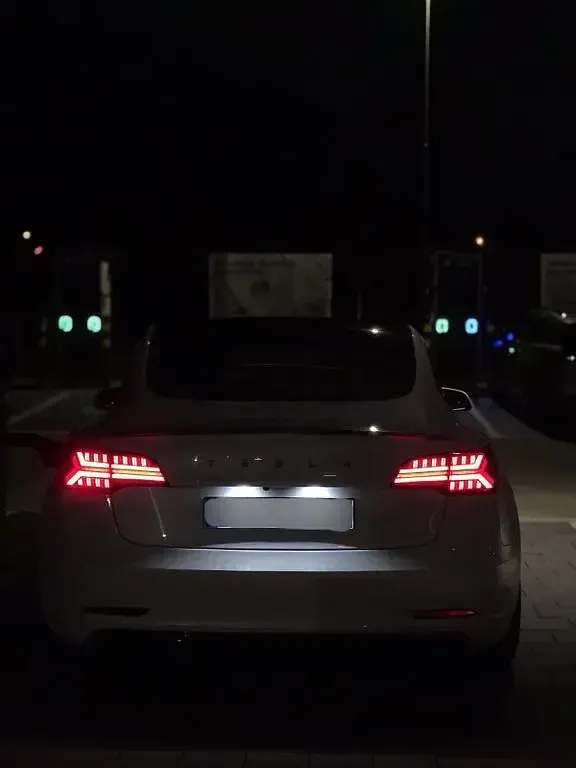 Brugt Tesla Model 3 Standard Range Plus 239 kW (325 HK) 2021 Hvid Sedan