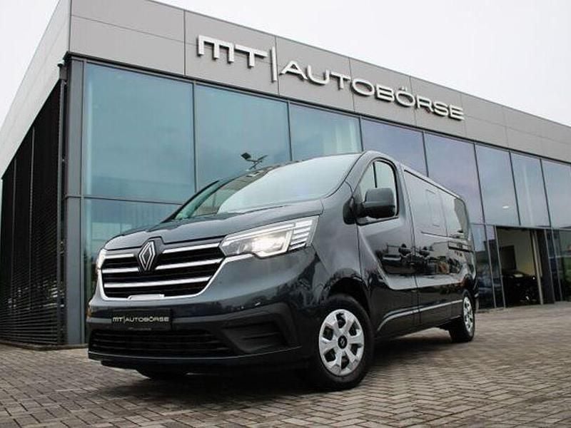 Grau Gebraucht 2025 Renault Trafic Evolution Van / Kleinbus | 41.900 € (Fairer Preis) - Bild 1/4