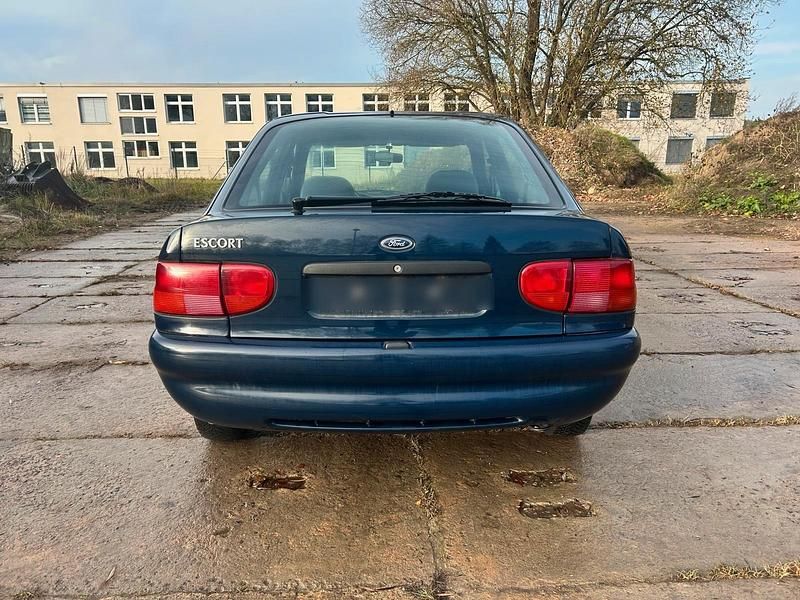 Gebraucht Ford Escort 75 PS (55 kW) 1995 Blau Limousine