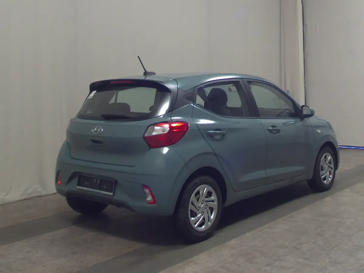 Gebraucht Hyundai i10 Select 100 PS (73 kW) 2021 Grün Kleinwagen
