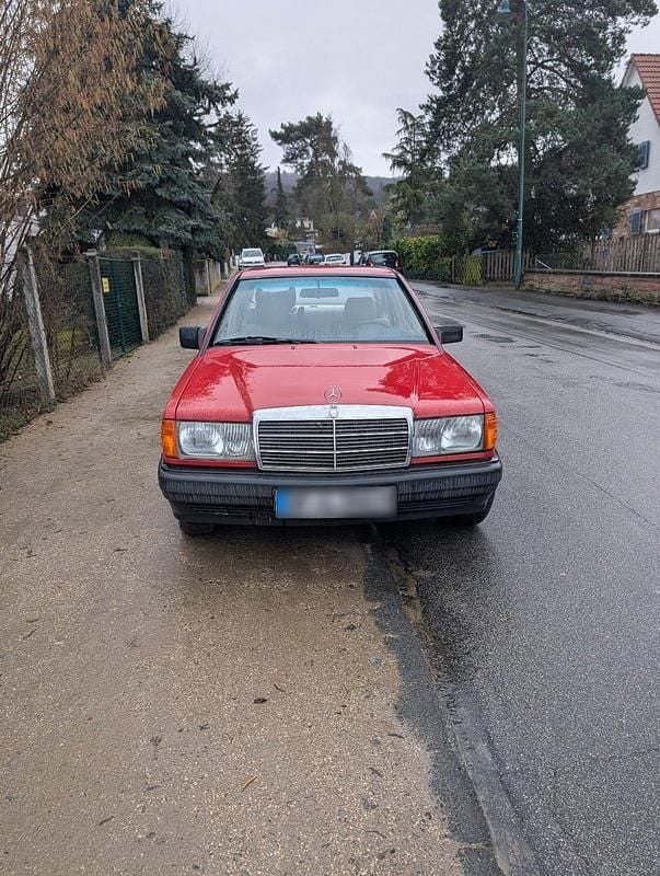 Gebraucht Mercedes 190 1984 Rot Limousine
