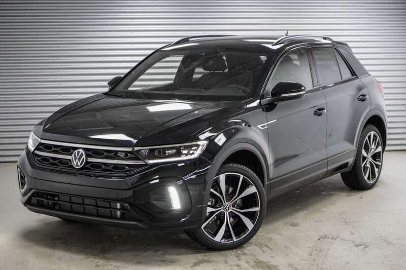 Deep black metallic (2t) Neu 2025 VW T-Roc R-line SUV | 39.890 € (Superpreis) - Bild 1/4