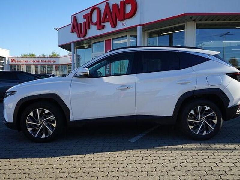 Gebraucht Hyundai Tucson Pure 150 PS (110 kW) 2022 Weiß SUV