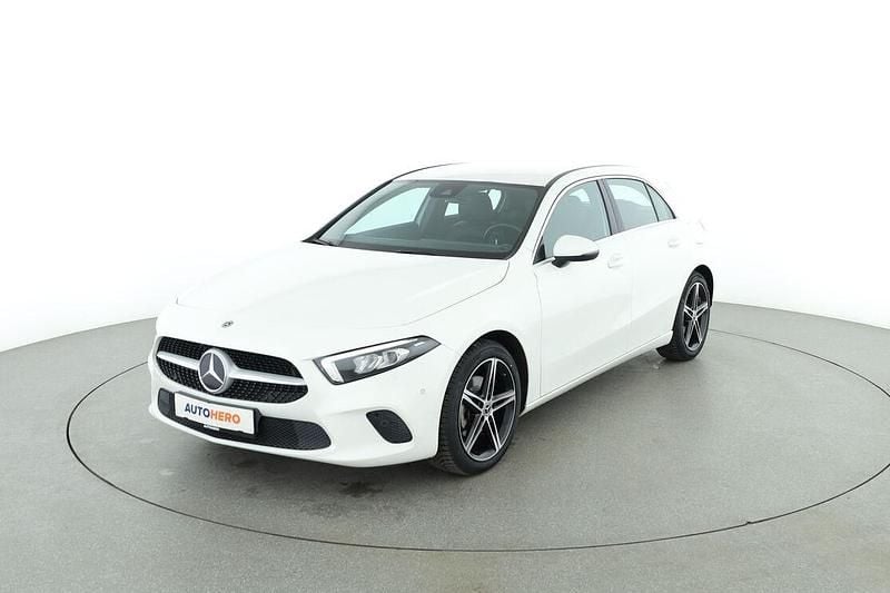 Weiß Gebraucht 2018 Mercedes A200 Limousine | 19.550 € (Fairer Preis) - Bild 1/3