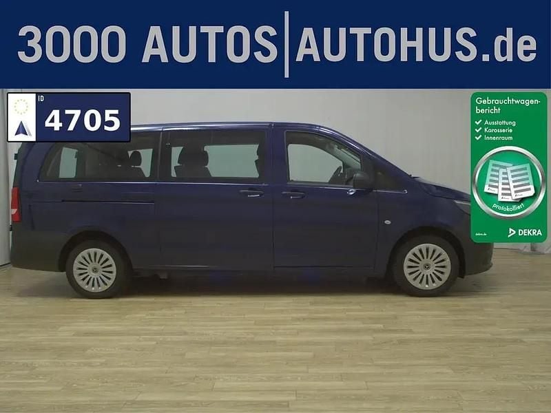 Blau Gebraucht 2023 Mercedes Vito Van / Kleinbus | 32.480 € (Superpreis) - Bild 1/4