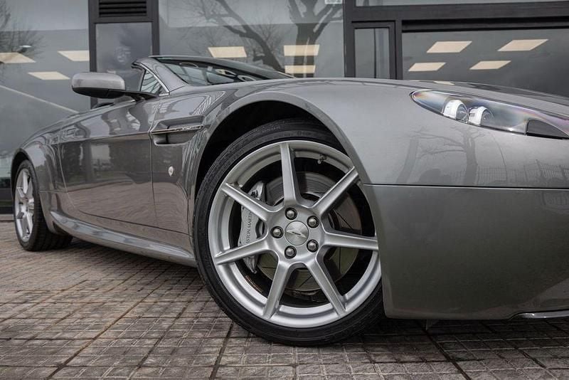 Gebraucht Aston Martin Vantage 385 PS (283 kW) 2007 Silber Coupé