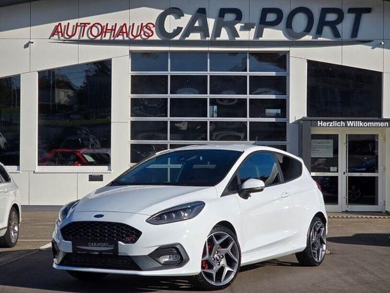 Weiß Gebraucht 2020 Ford Fiesta ST Kleinwagen | 19.990 € (Etwas zu teuer) - Bild 1/4